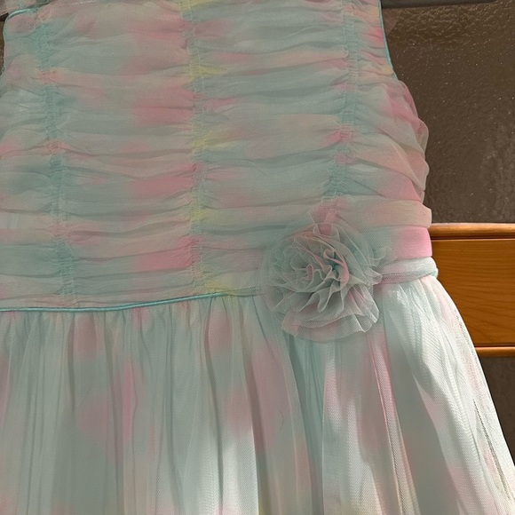 Girls dress - Picture 4 of 4